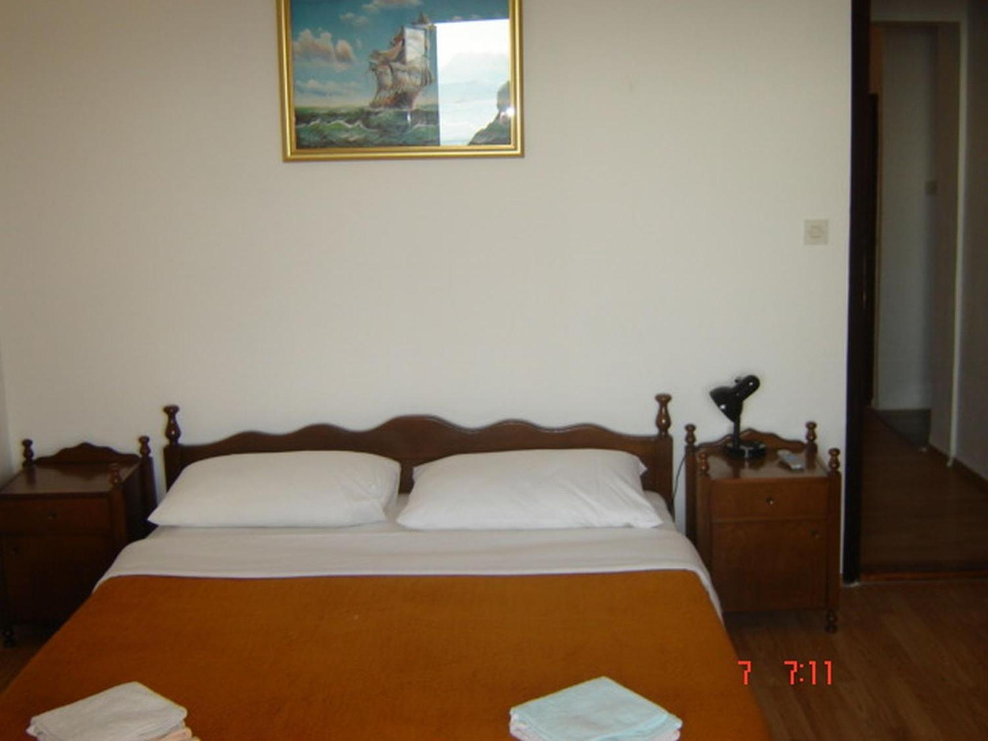 Apartments "Villa Mungos" Sobra Pokoj fotografie