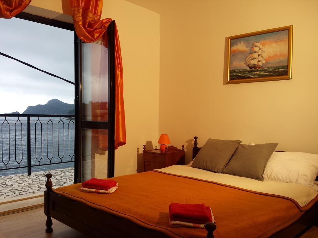 Apartments "Villa Mungos" Sobra Exteriér fotografie